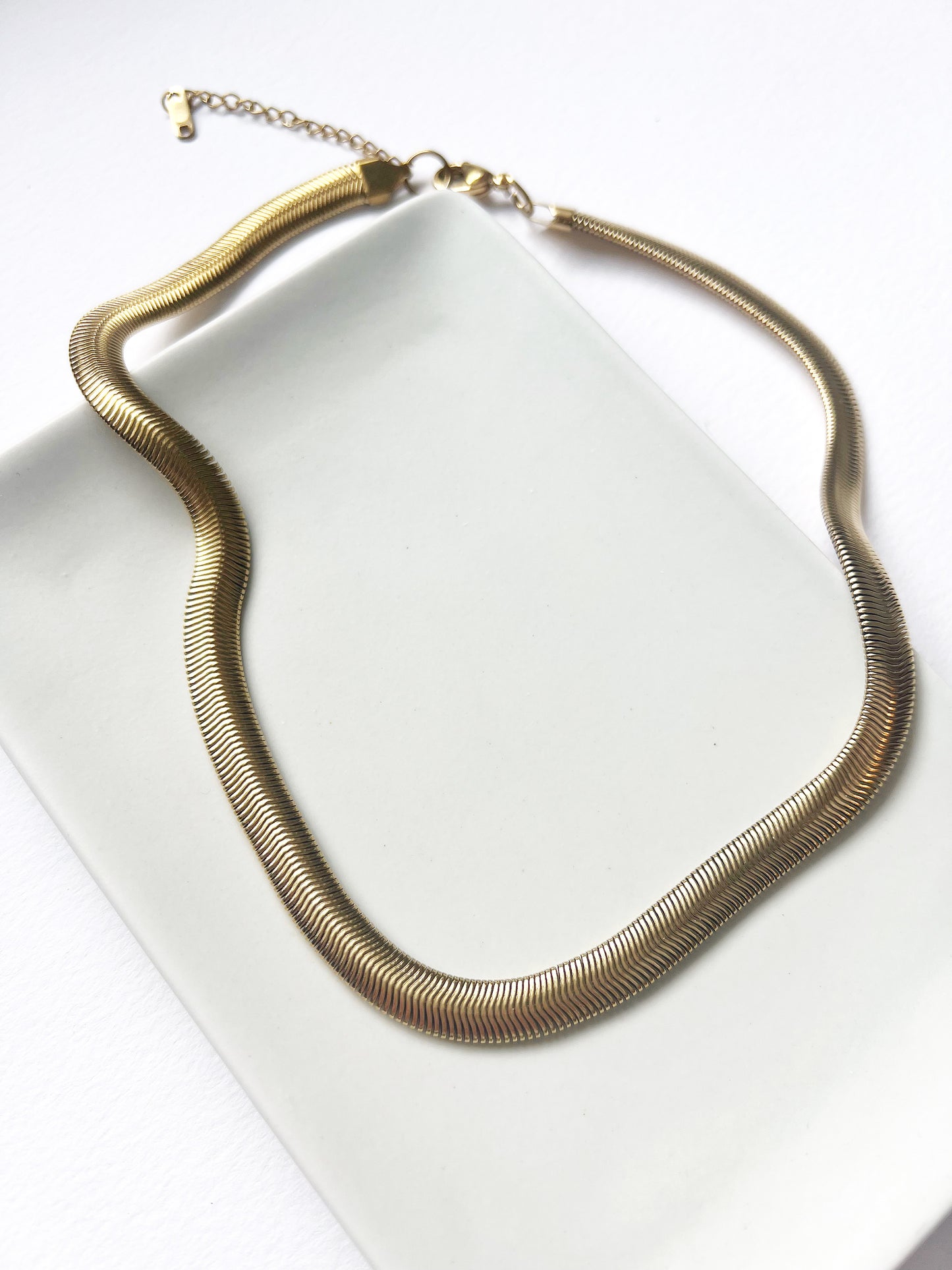 The Snake Chain Necklace