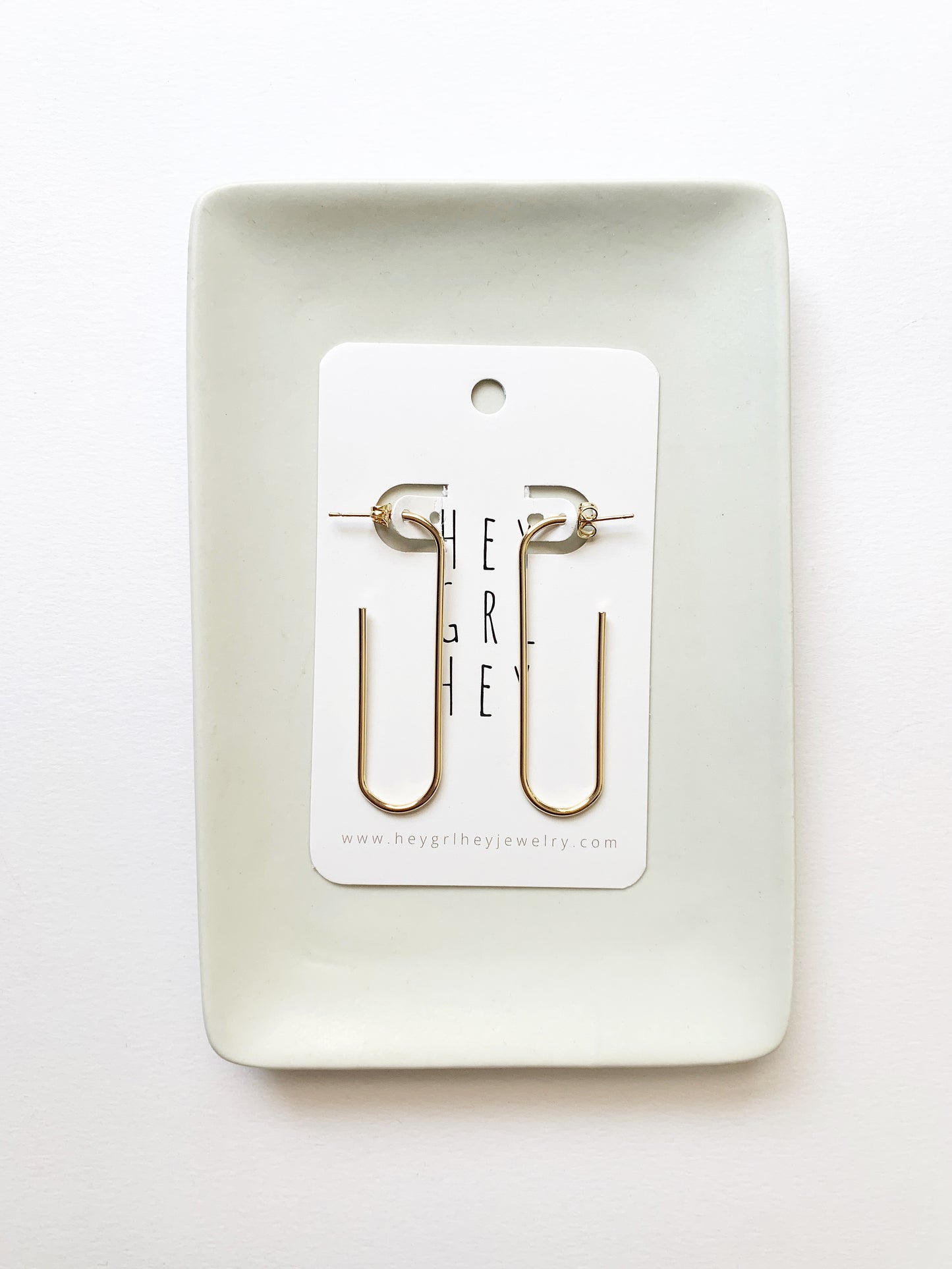 The Paperclip Hoop Earrings in Gold