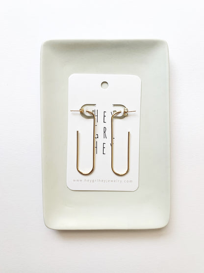 The Paperclip Hoop Earrings in Gold