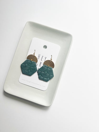 The Gally Earring