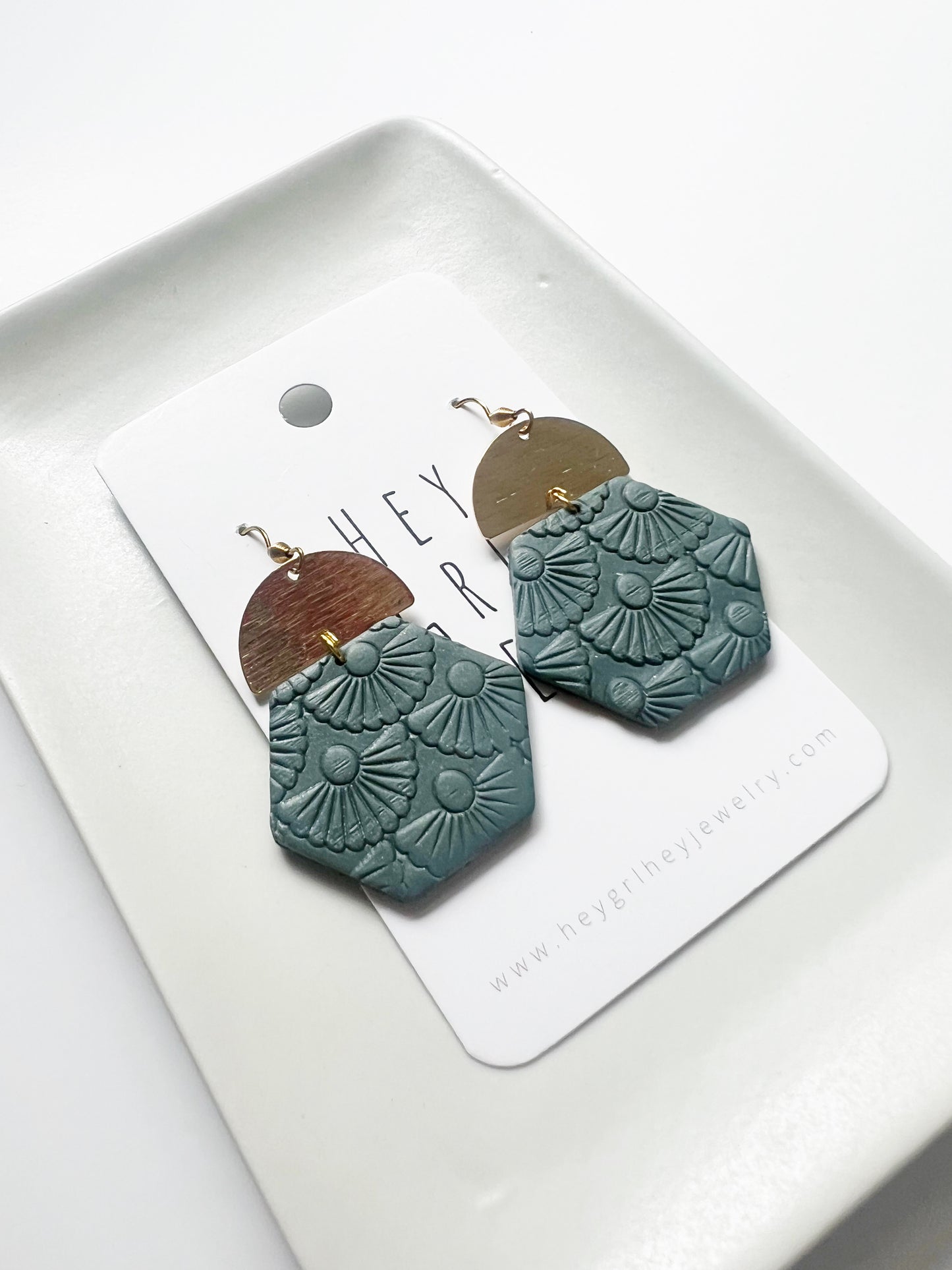 The Gally Earring