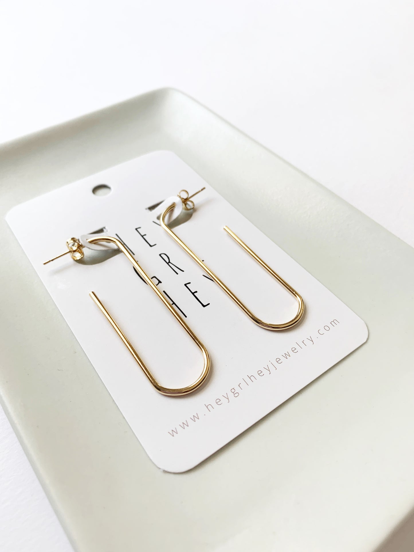 The Paperclip Hoop Earrings in Gold