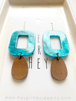 Load image into Gallery viewer, The Blue Gemina Earrings
