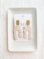 Load image into Gallery viewer, The Maude Earrings in Pearl
