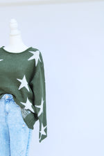 Load image into Gallery viewer, Distressed Star Sweater in Army Green
